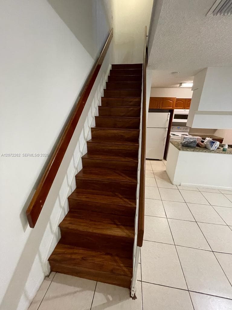 17515 NW 67th Ct # E-22, Hialeah, FL 33015 photo 5