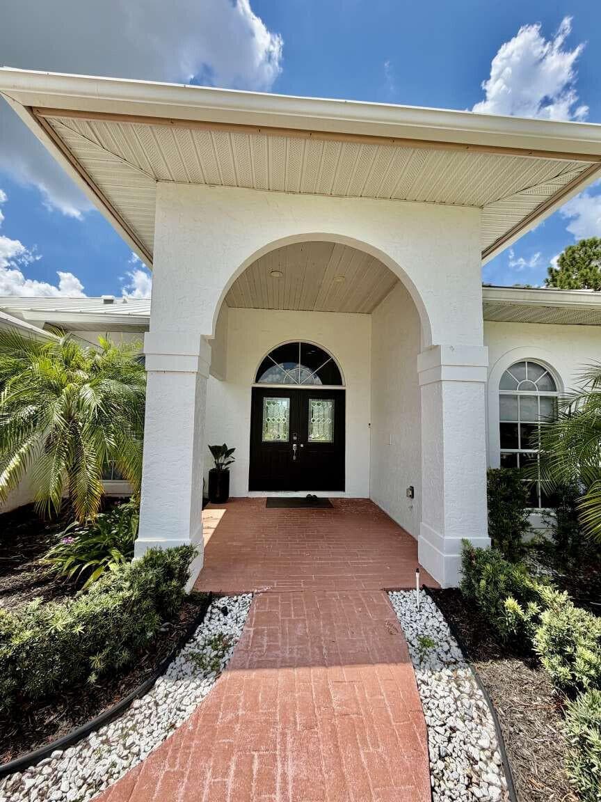 120 SARATOGA Boulevard W, Royal Palm Beach, FL 33411 photo 2
