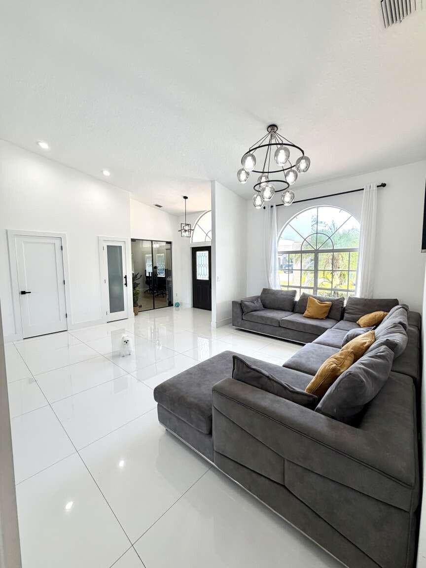 120 SARATOGA Boulevard W, Royal Palm Beach, FL 33411 photo 5