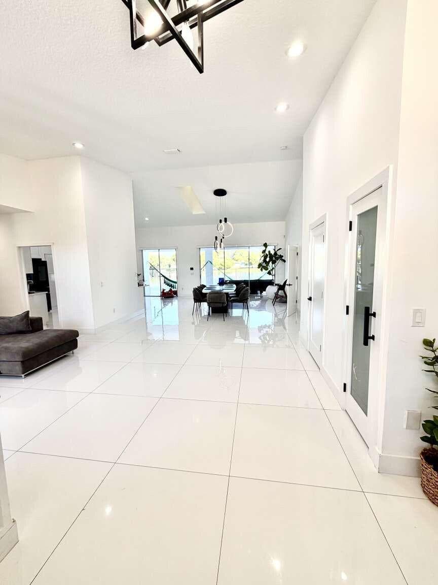 120 SARATOGA Boulevard W, Royal Palm Beach, FL 33411 photo 4
