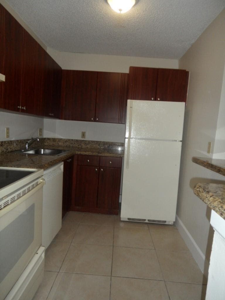 10773 CLEARY Boulevard # 110, Plantation, FL 33324 photo 3