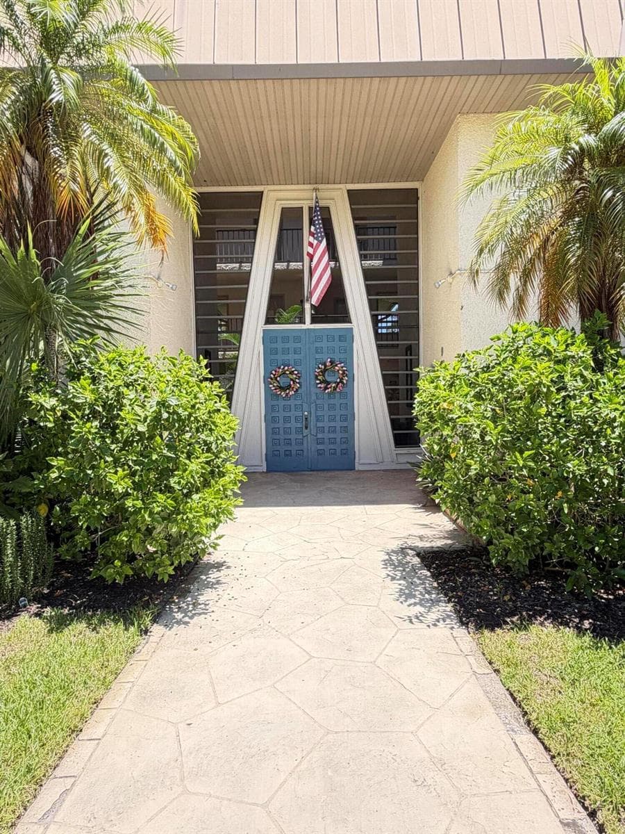 1800 SE Saint Lucie Boulevard # 9-305, Stuart, FL 34996 photo 2