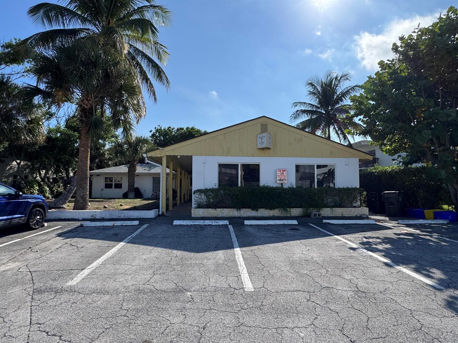 110 Cascade Lane # 2, West Palm Beach, FL 33404