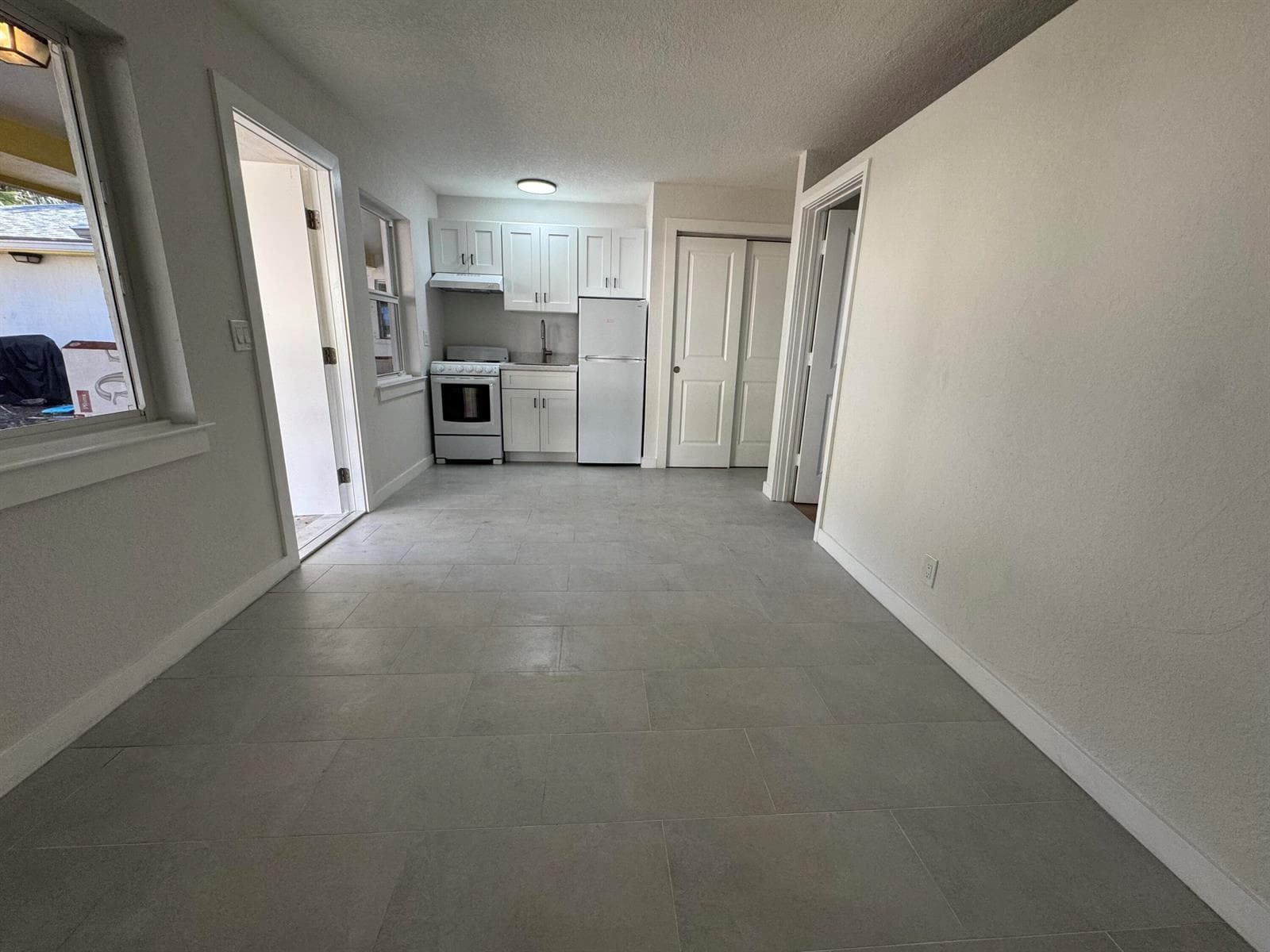 110 Cascade Lane # 2, West Palm Beach, FL 33404 photo 4