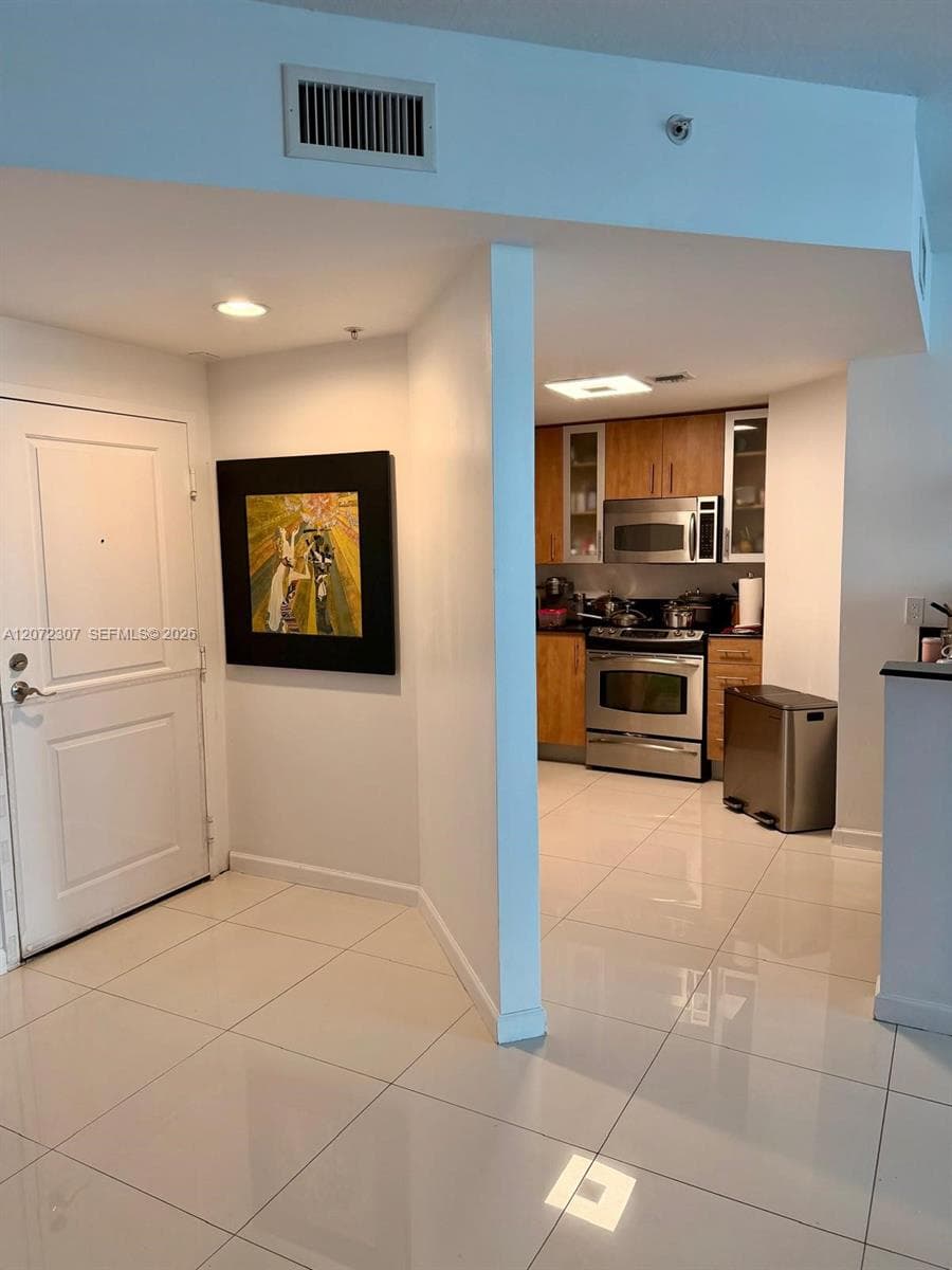 7900 Harbor Island Dr # 505, North Bay Village, FL 33141 photo 4
