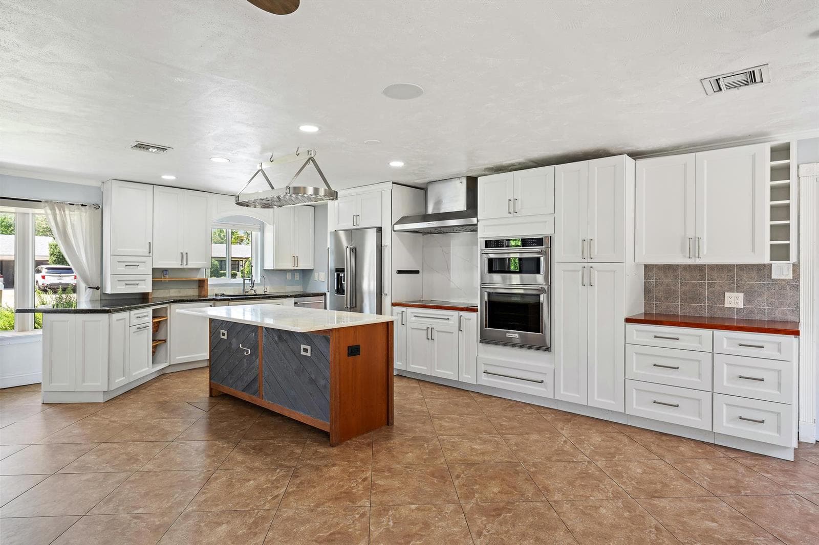 1 WINDSOR Road W, Jupiter, FL 33469 photo 2