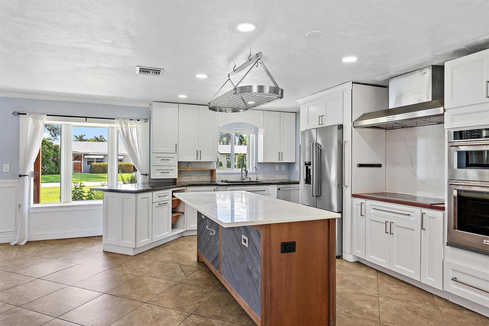 1 WINDSOR Road W, Jupiter, FL 33469 photo 3