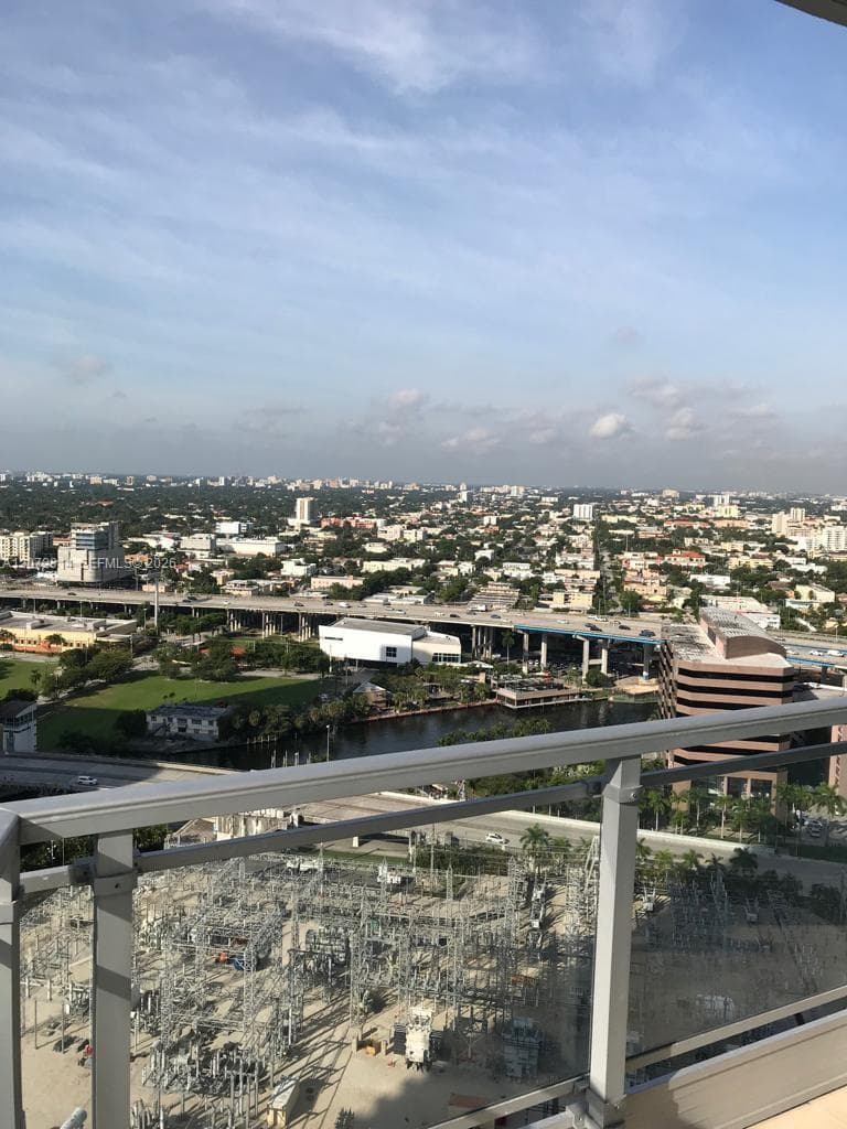 90 SW 3rd St # 2911, Miami, FL 33130