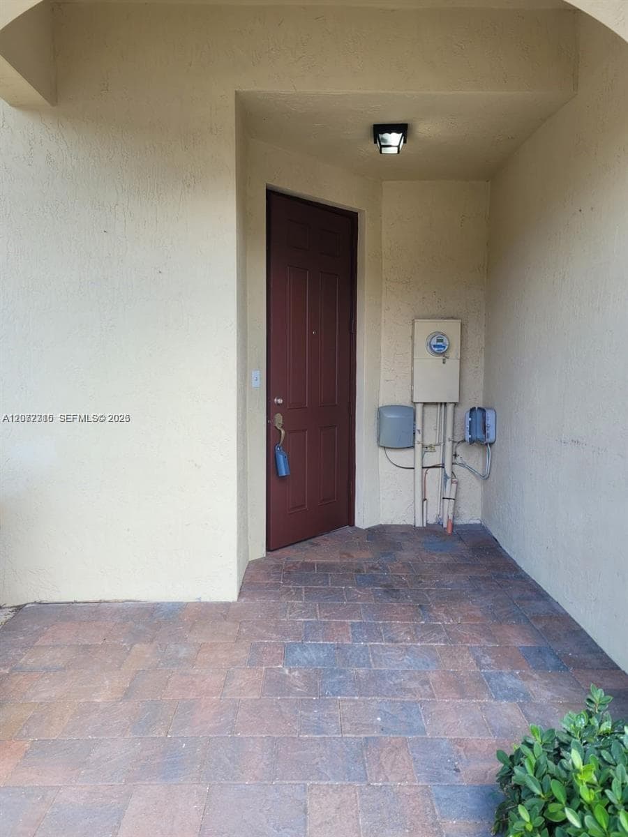 8935 W 35th Ln # 8935, Hialeah, FL 33018 photo 2