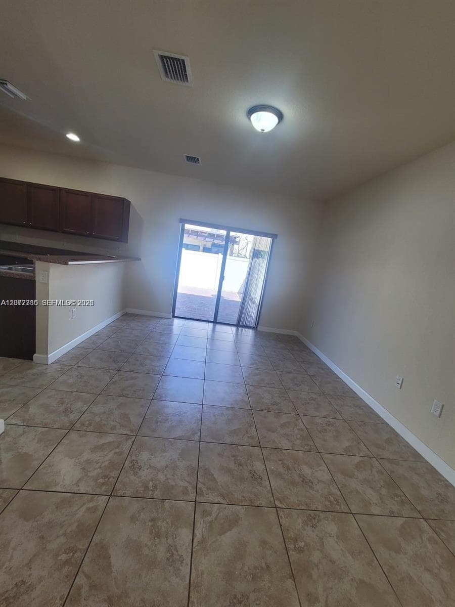 8935 W 35th Ln # 8935, Hialeah, FL 33018 photo 5
