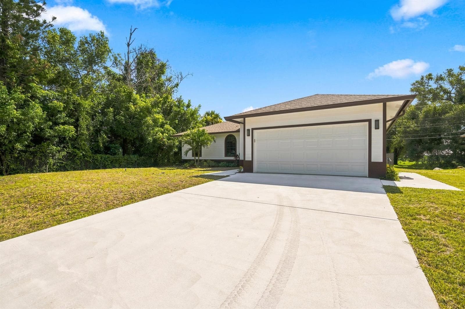 2356 30TH Avenue SW, Vero Beach, FL 32968 photo 3