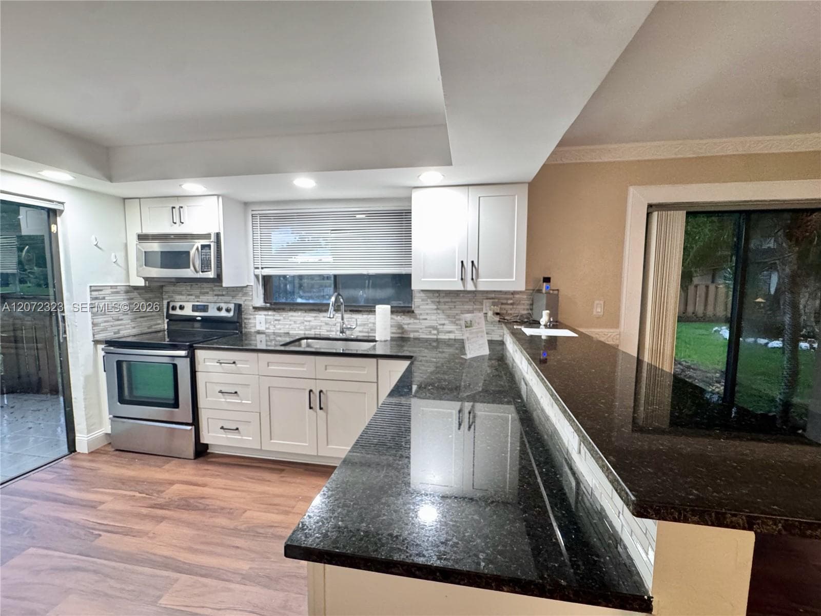 32 Wimbledon Lake Dr # 221, Plantation, FL 33324 photo 3