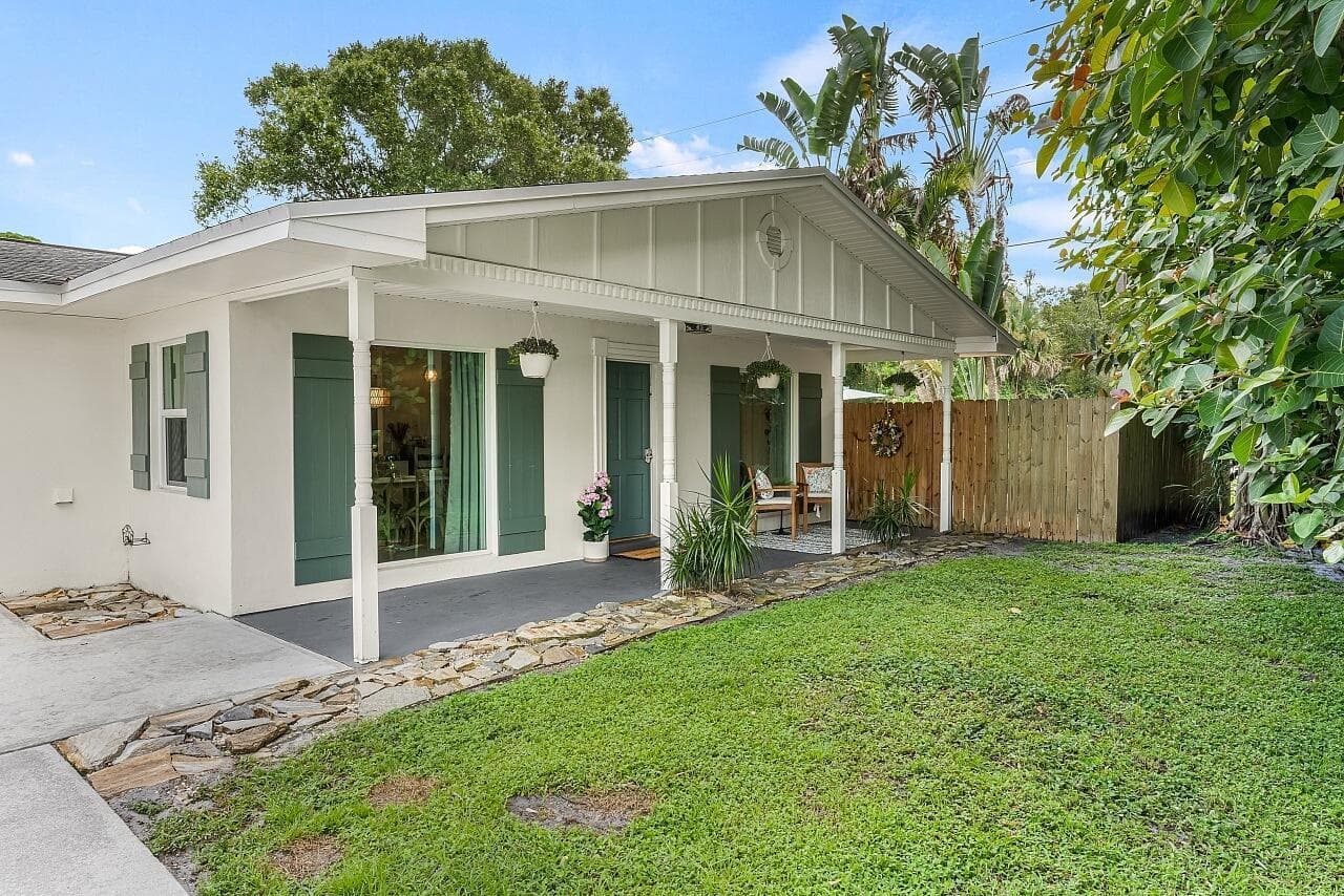 1206 21ST Court, Vero Beach, FL 32960