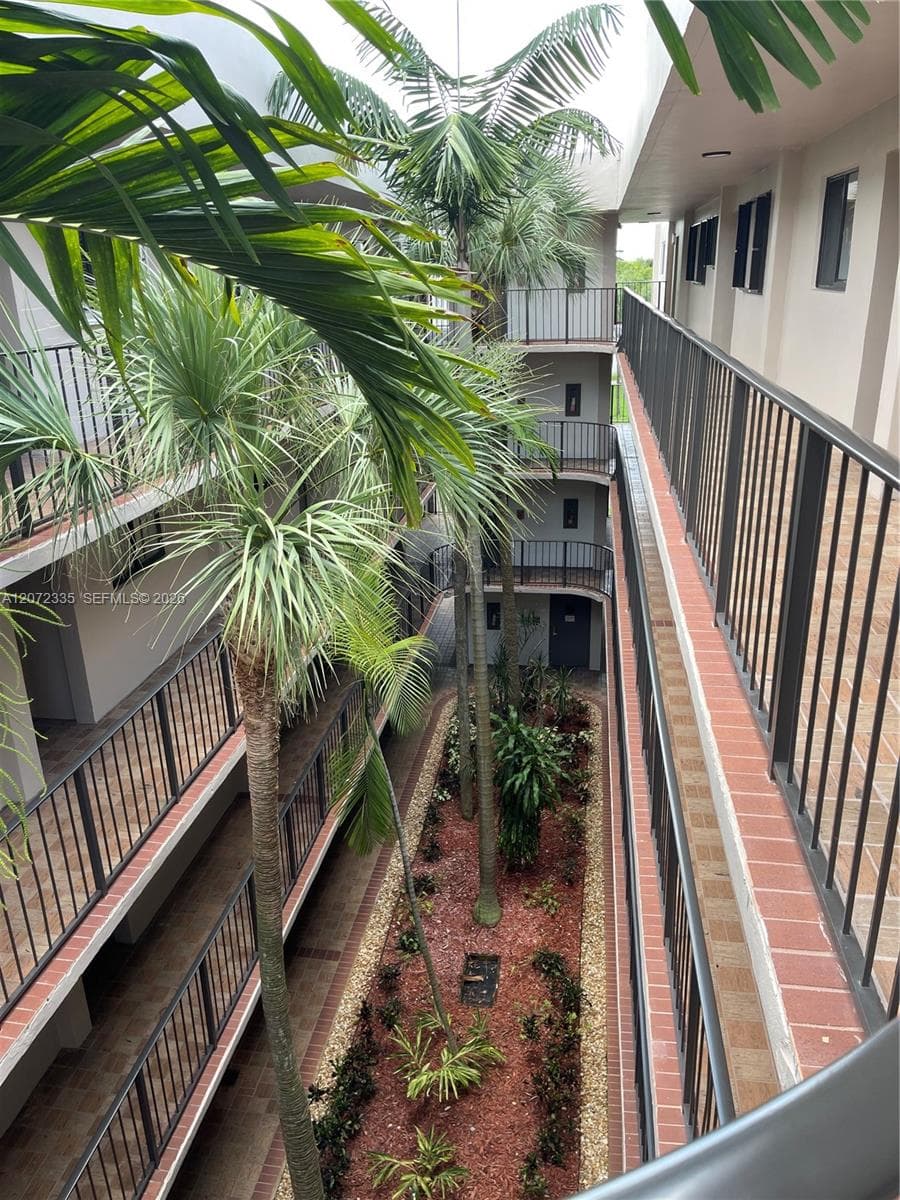 8520 SW 133rd Ave Rd # 406, Miami, FL 33183 photo 2