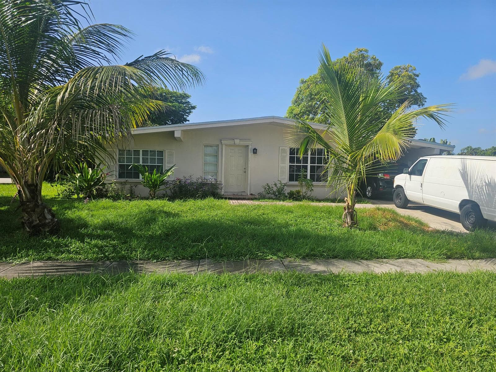 6134 HOGAN CREEK Road, Margate, FL 33063 photo 2
