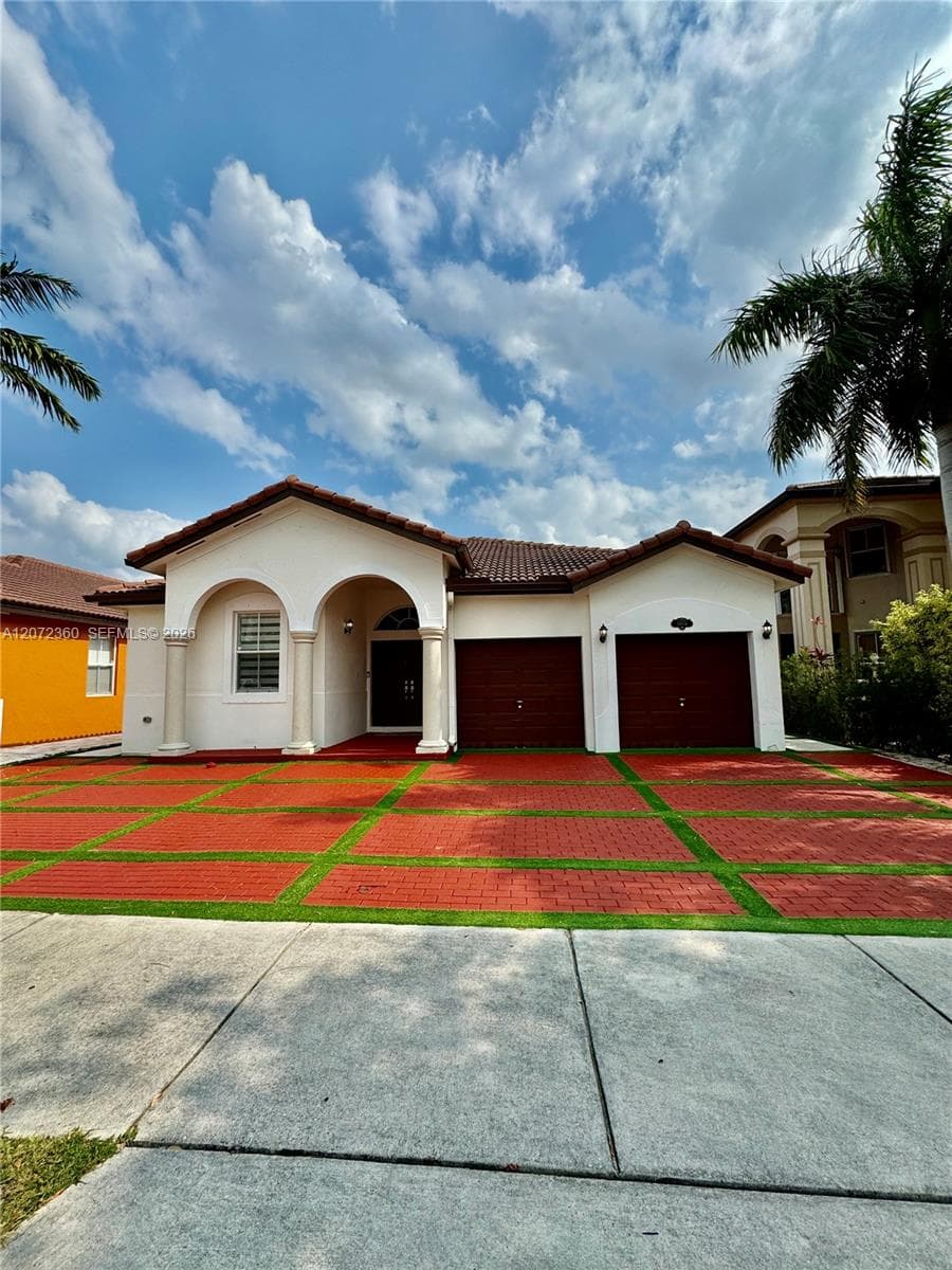 14974 SW 18th Ter, Miami, FL 33185 photo 2