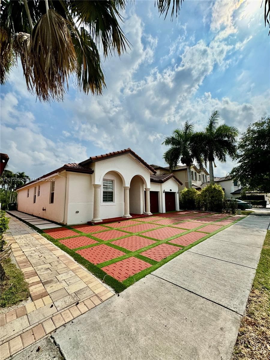 14974 SW 18th Ter, Miami, FL 33185 photo 3