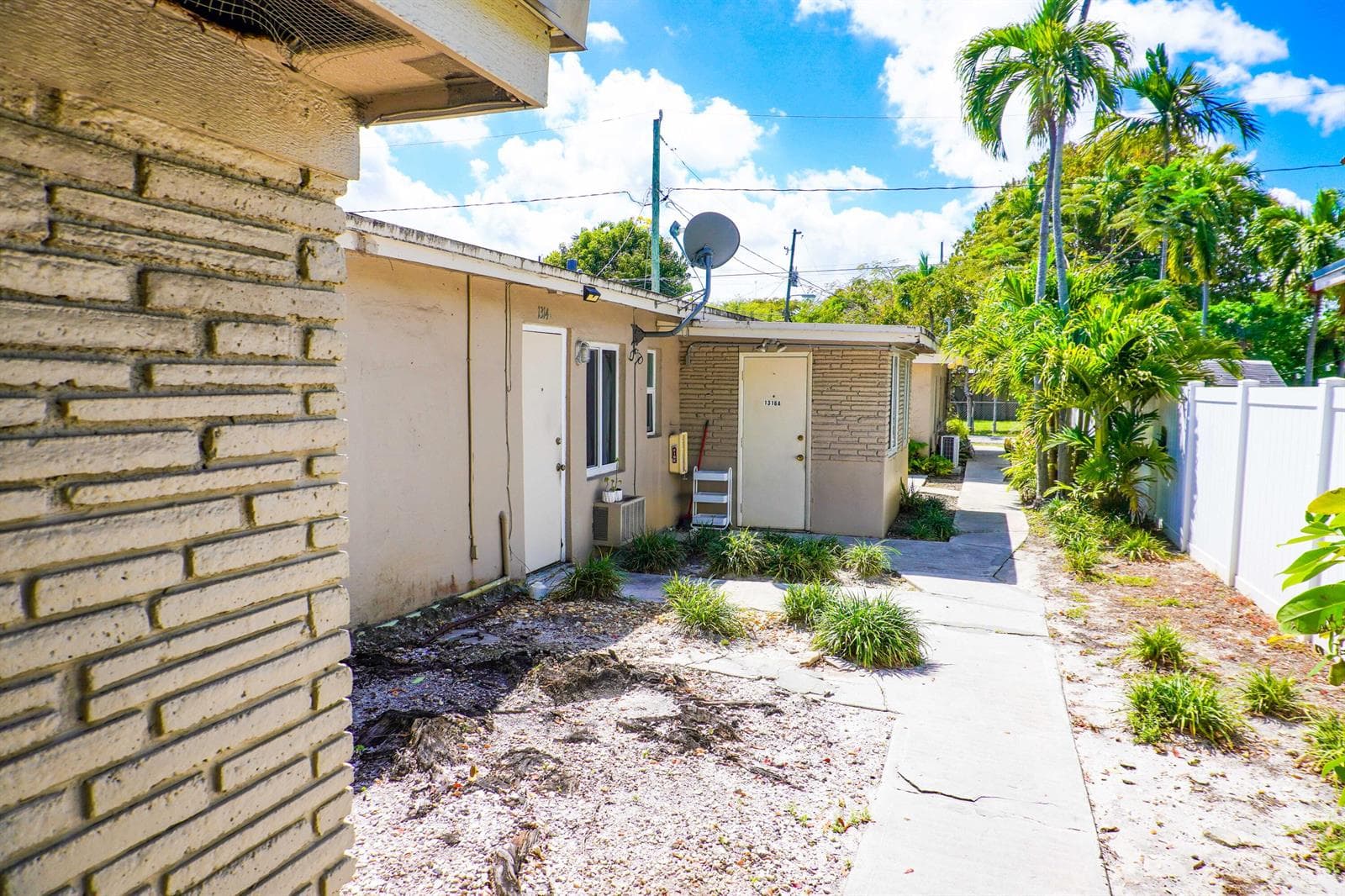 1314 S 20TH Avenue, Hollywood, FL 33020 photo 3