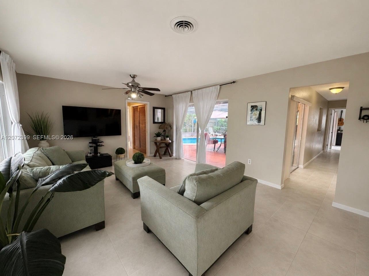 1812 N 45th Ave, Hollywood, FL 33021 photo 3