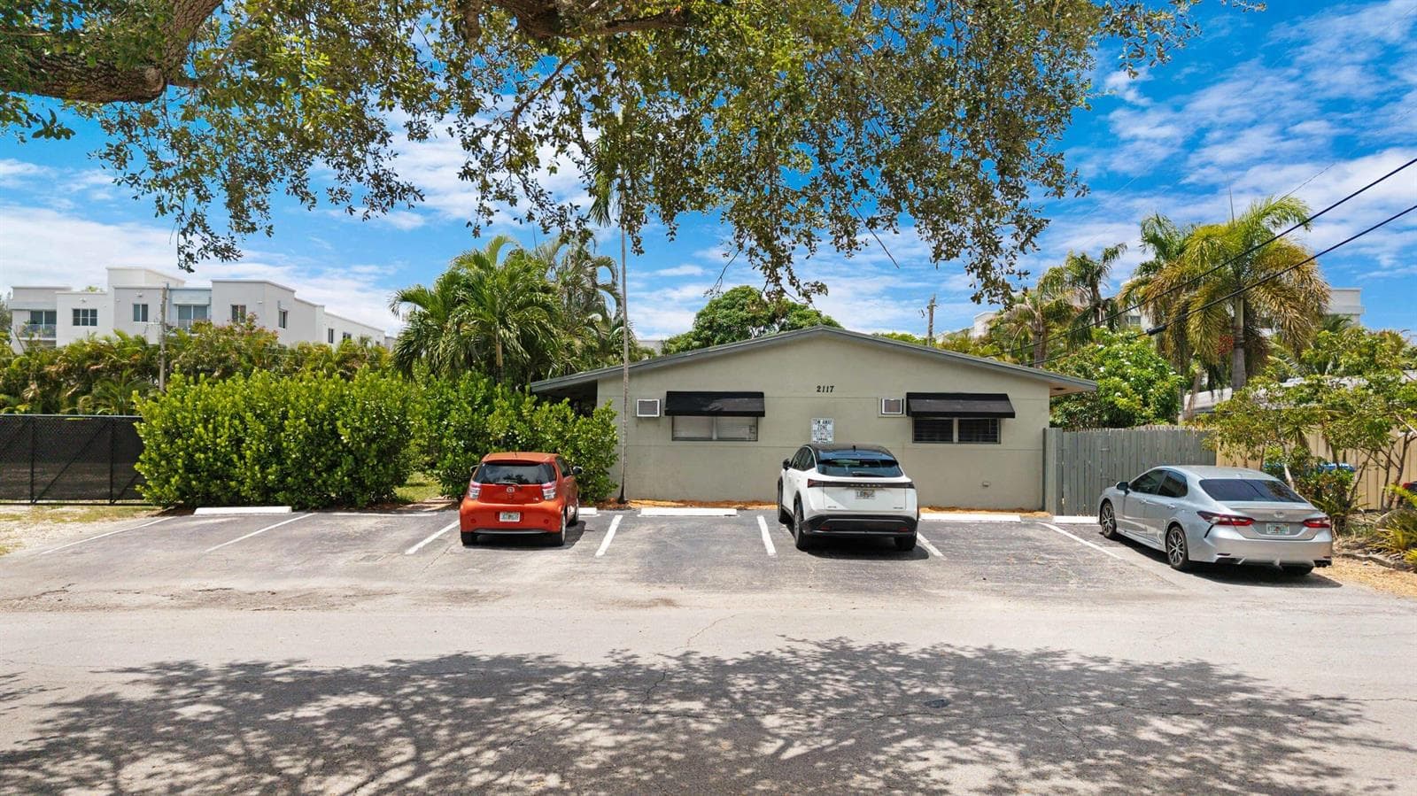 2117 NE 14TH Avenue # 1-4, Wilton Manors, FL 33305 photo 2