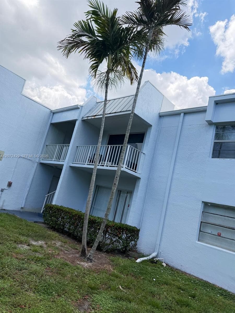 411 Executive Center Dr # 109, West Palm Beach, FL 33401 photo 3