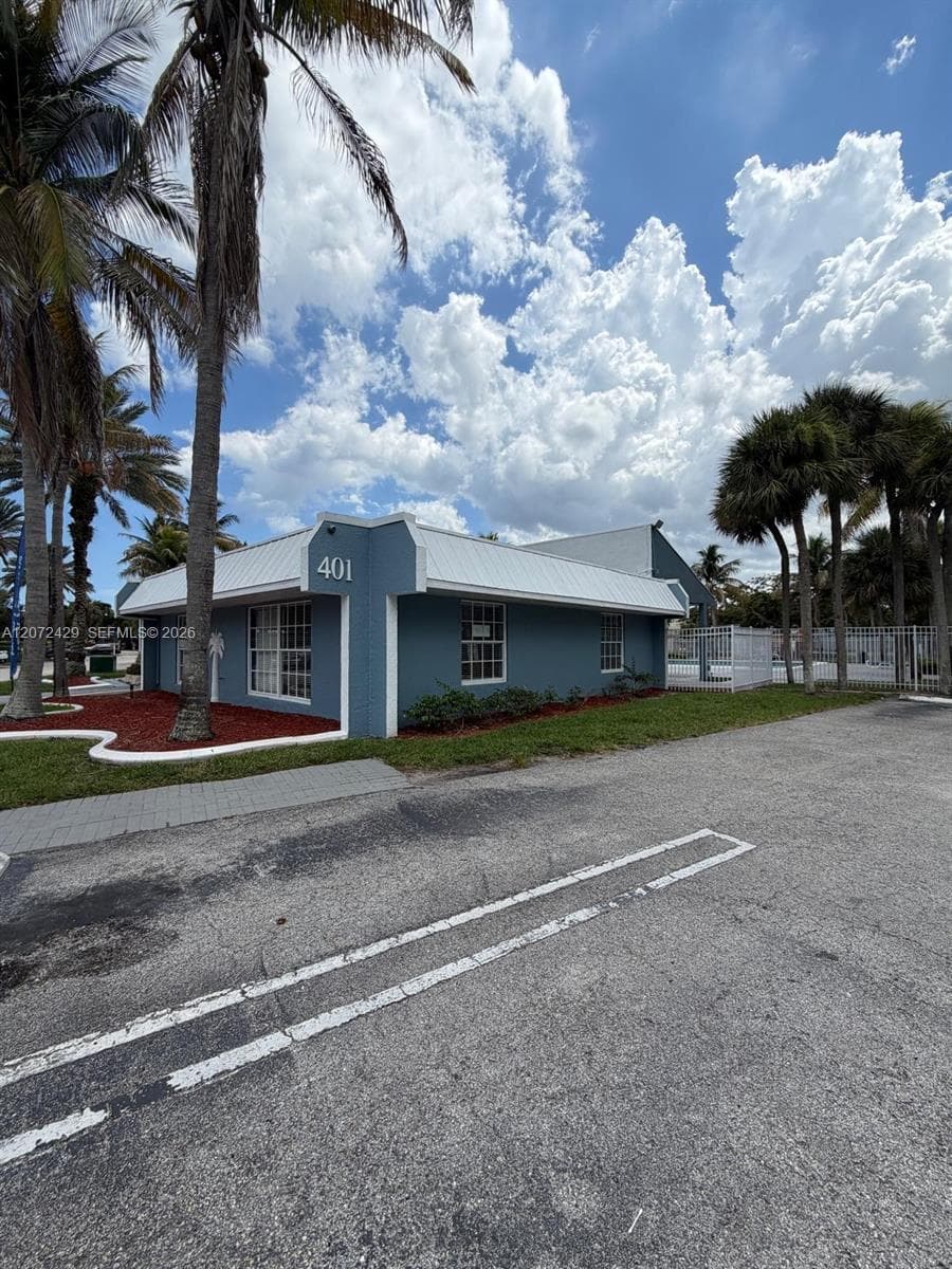 411 Executive Center Dr # 109, West Palm Beach, FL 33401 photo 5