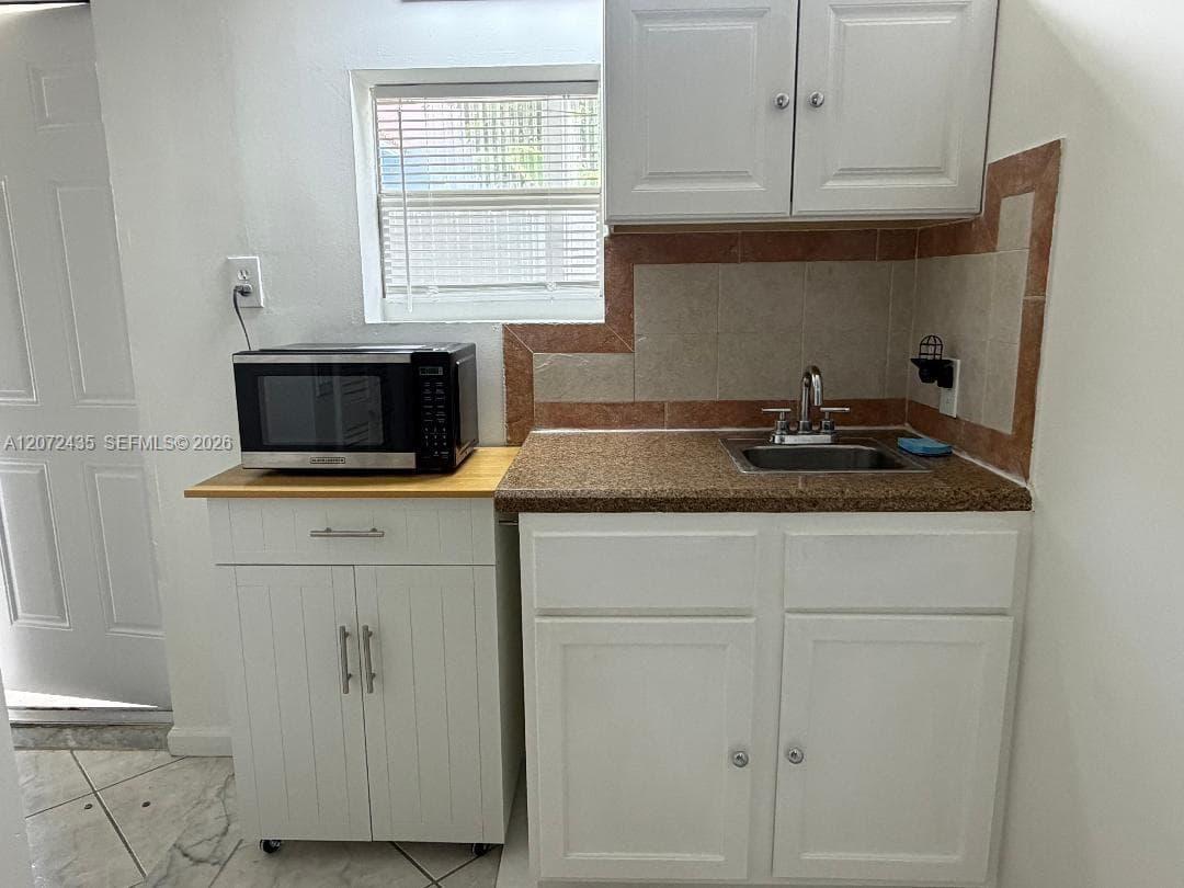 8258 SW 148th Pl # REAR, Miami, FL 33193 photo 3