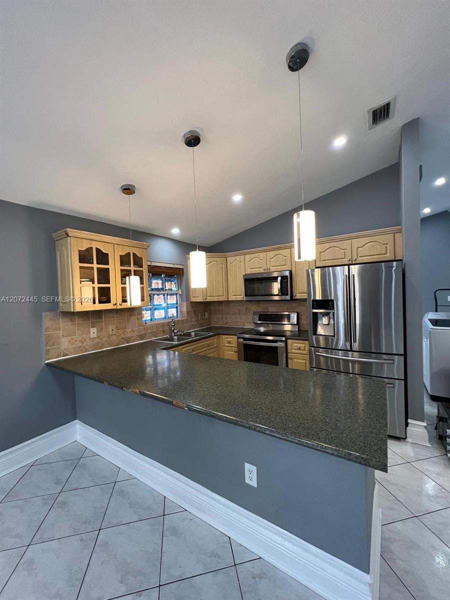 6978 W 25th Ave, Hialeah, FL 33016 photo 5