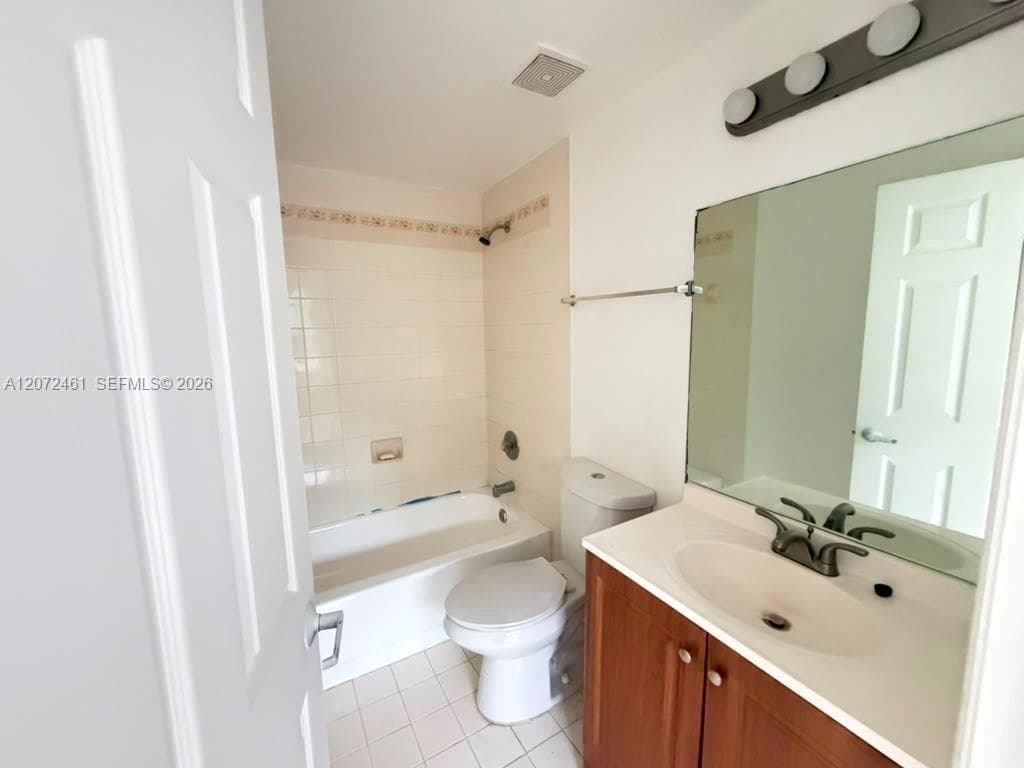 701 SW 148th Ave # 104, Sunrise, FL 33325 photo 3