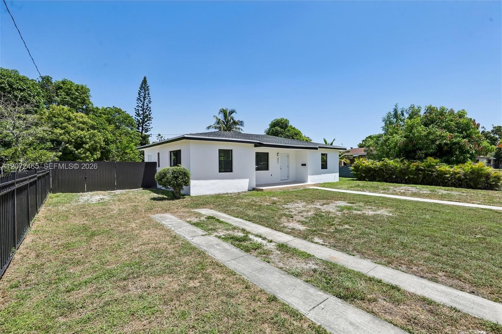 521 NW 189th Ter, Miami Gardens, FL 33169 photo 5