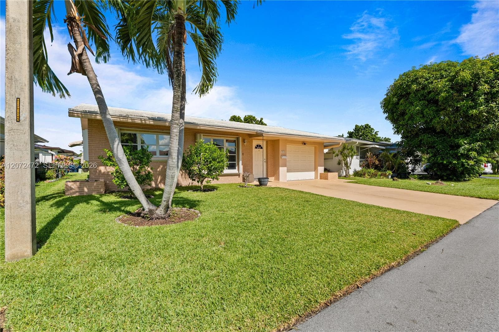 5713 NW 68th Ter, Tamarac, FL 33321 photo 2