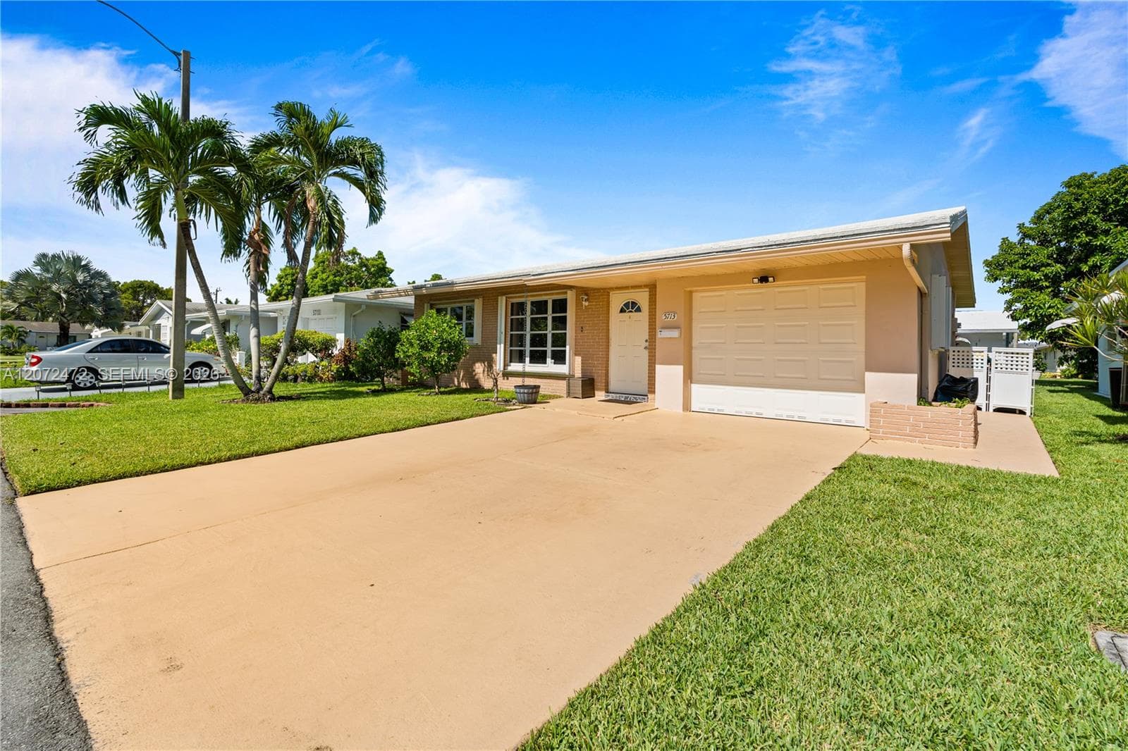 5713 NW 68th Ter, Tamarac, FL 33321 photo 3