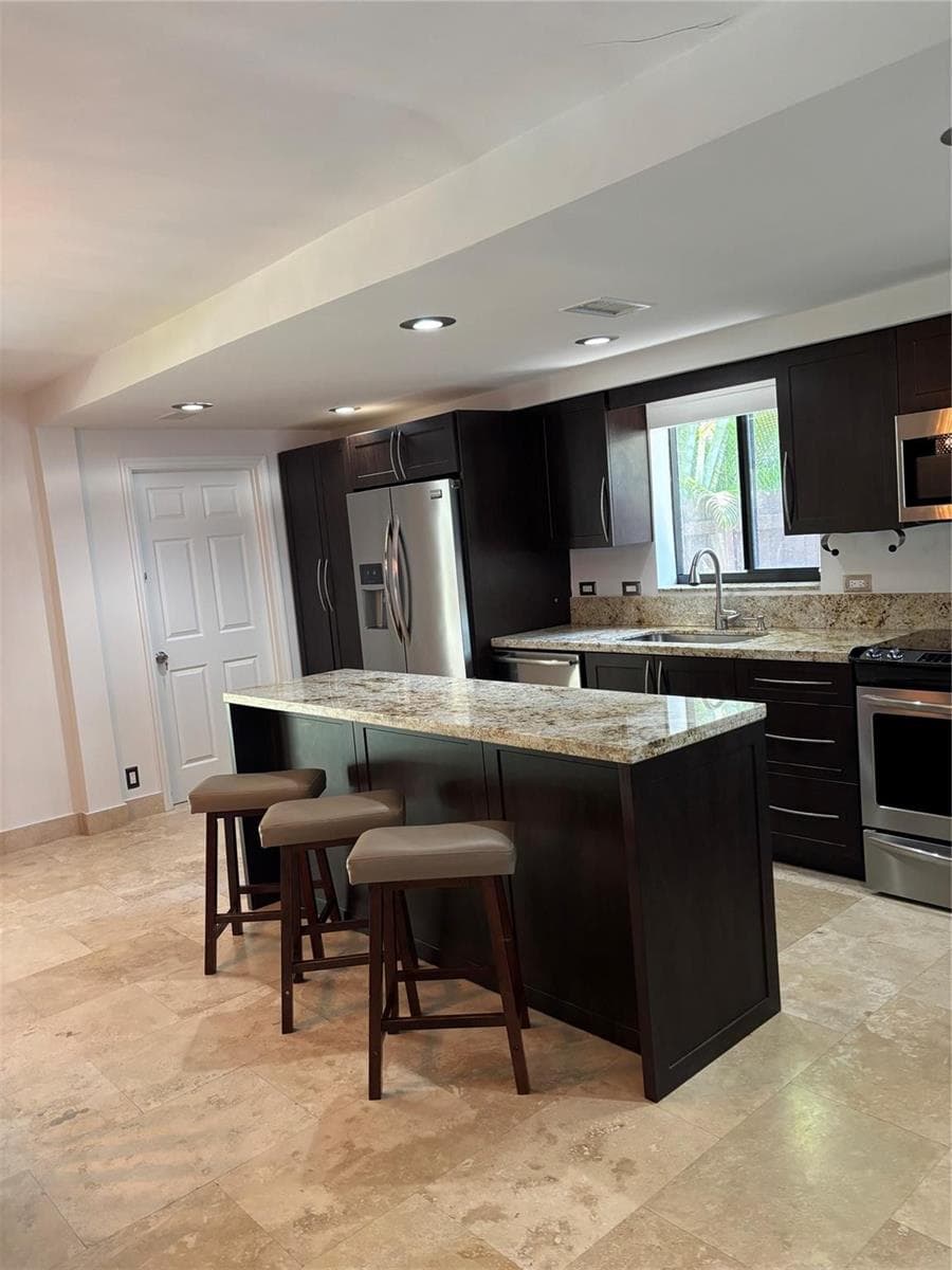 1126 LINCOLN Street, Hollywood, FL 33019 photo 5