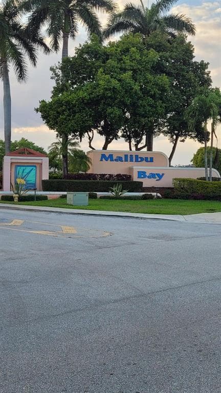 20873 NW 3RD Lane, Pembroke Pines, FL 33029 photo 2