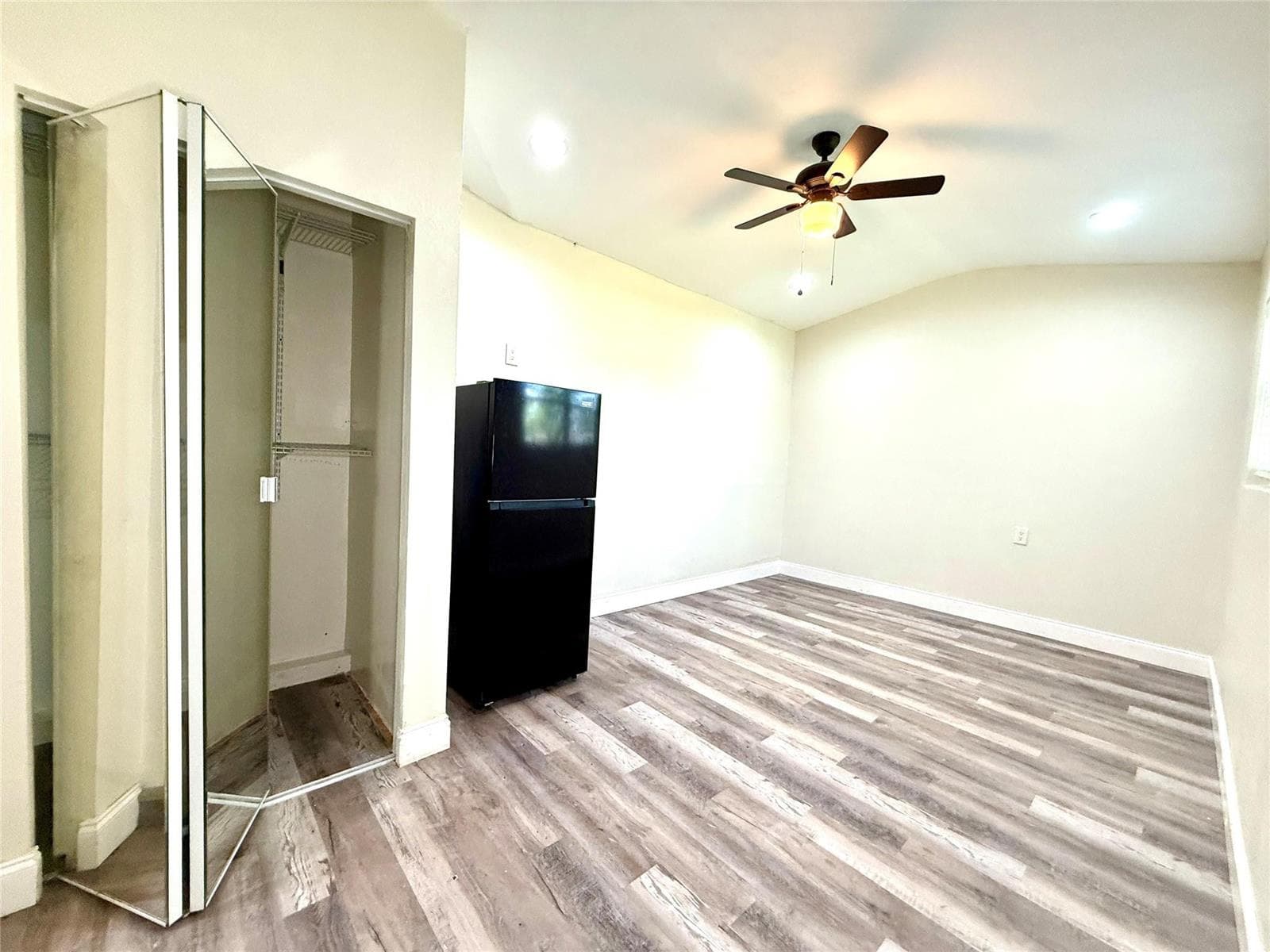 3548 NW 39th Avenue, Lauderdale Lakes, FL 33309 photo 3