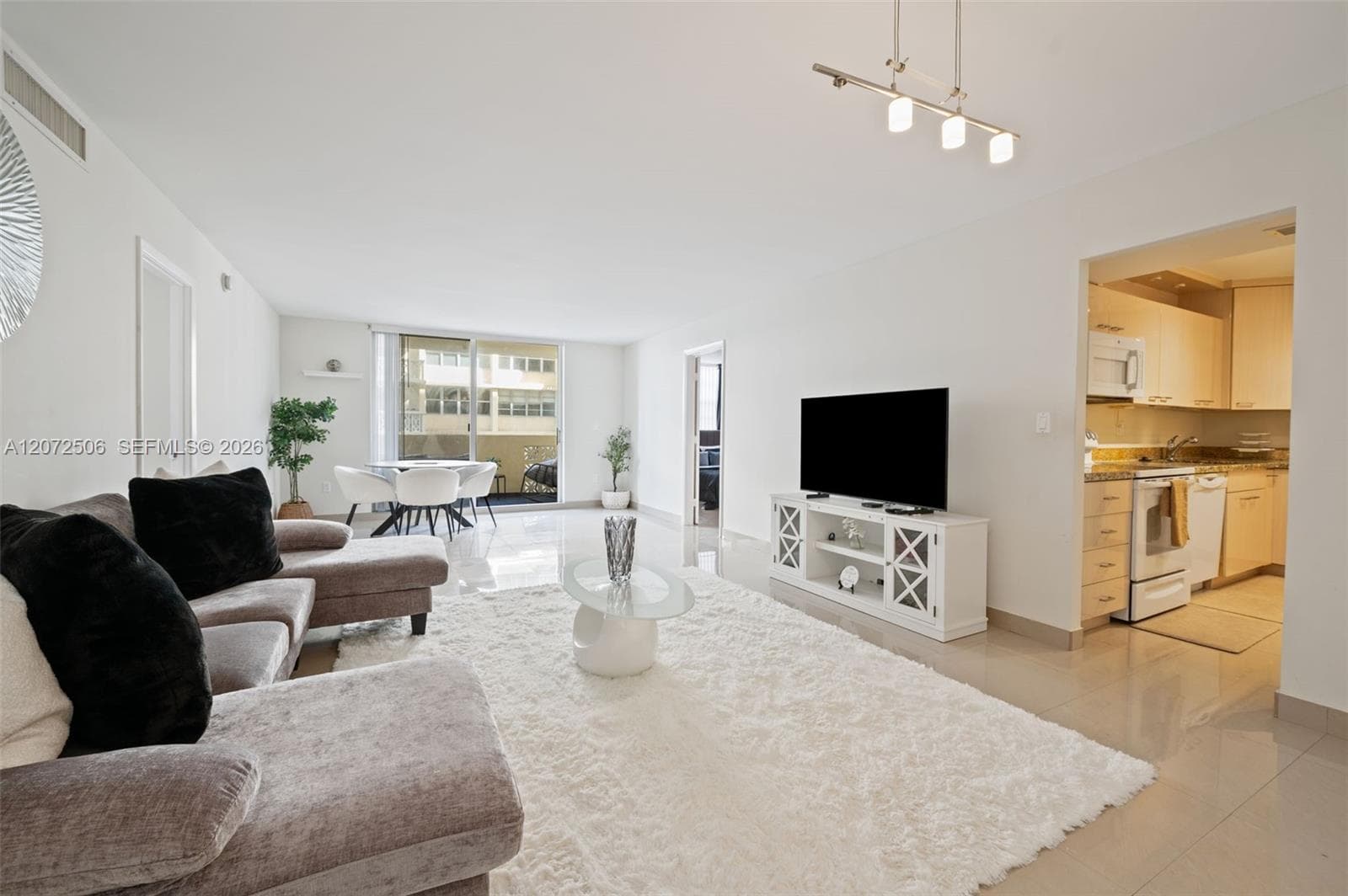 1833 S Ocean Dr # 809, Hallandale Beach, FL 33009 photo 5