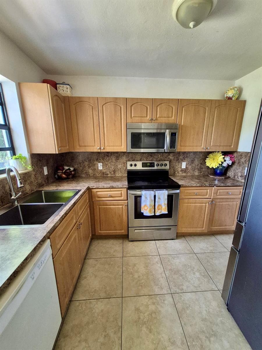 3141 SW 22ND Street, Fort Lauderdale, FL 33312 photo 3