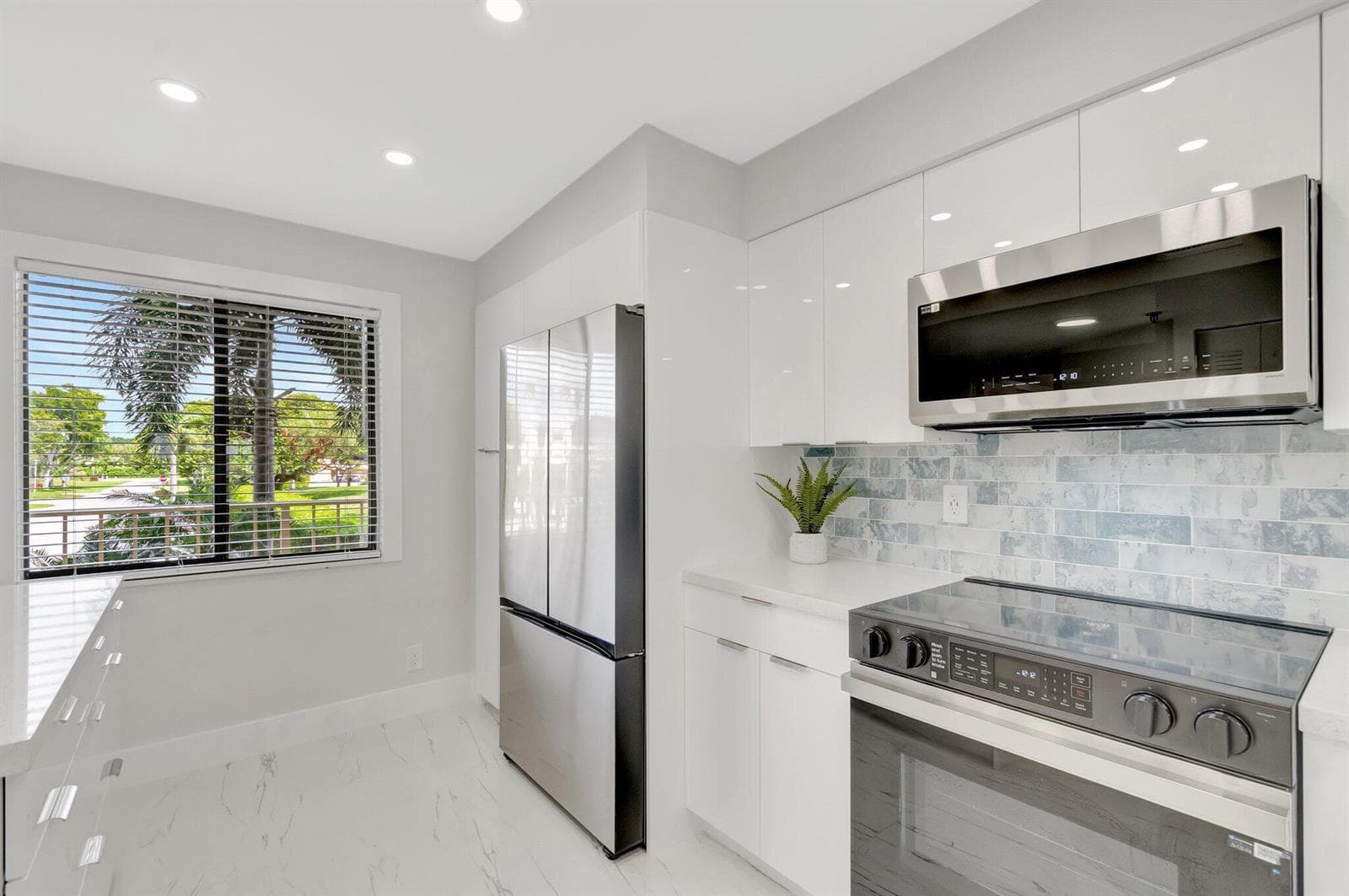 7240 Huntington Lane # 202, Delray Beach, FL 33446 photo 3