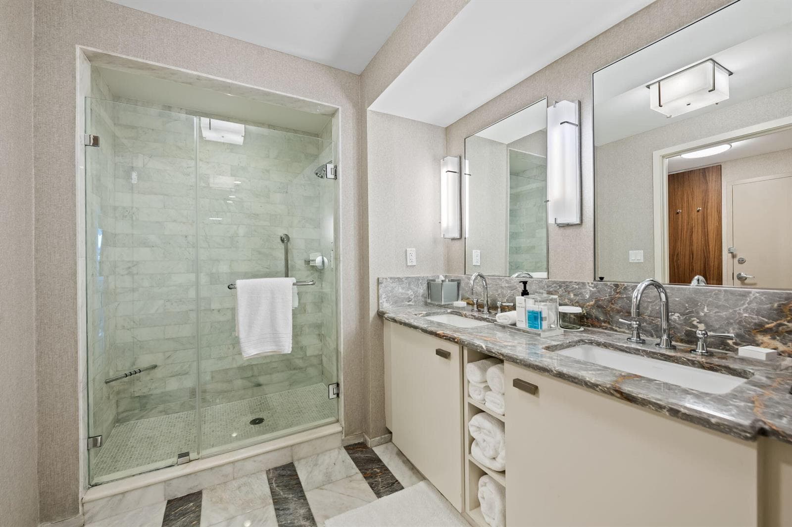 551 N FORT LAUDERDALE BEACH Boulevard # H1011, Fort Lauderdale, FL 33304 photo 4
