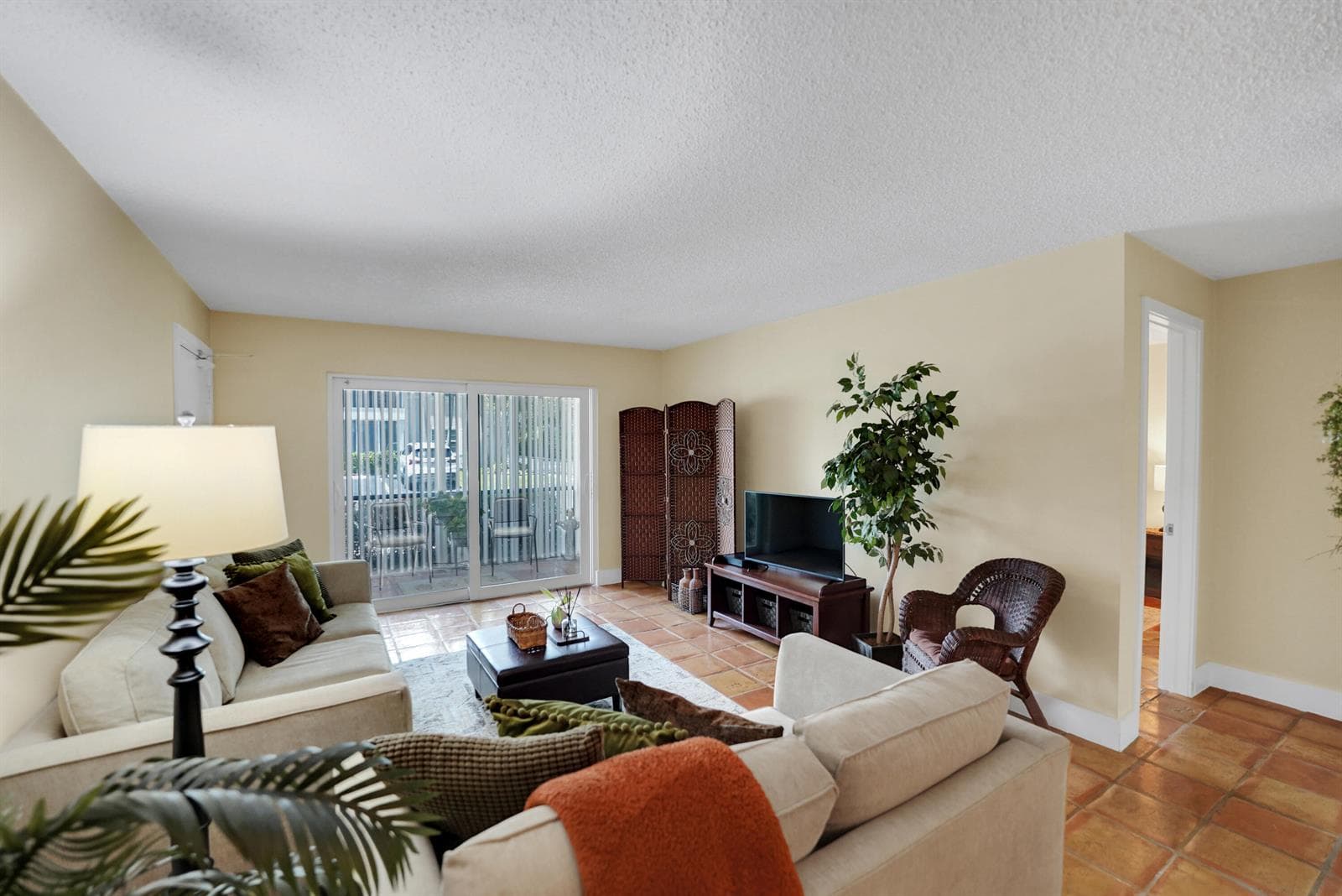 6473 BAY CLUB Drive # 1, Fort Lauderdale, FL 33308 photo 3