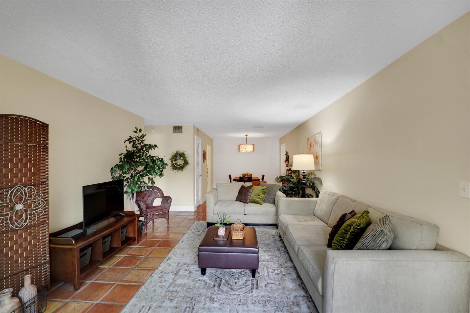 6473 BAY CLUB Drive # 1, Fort Lauderdale, FL 33308