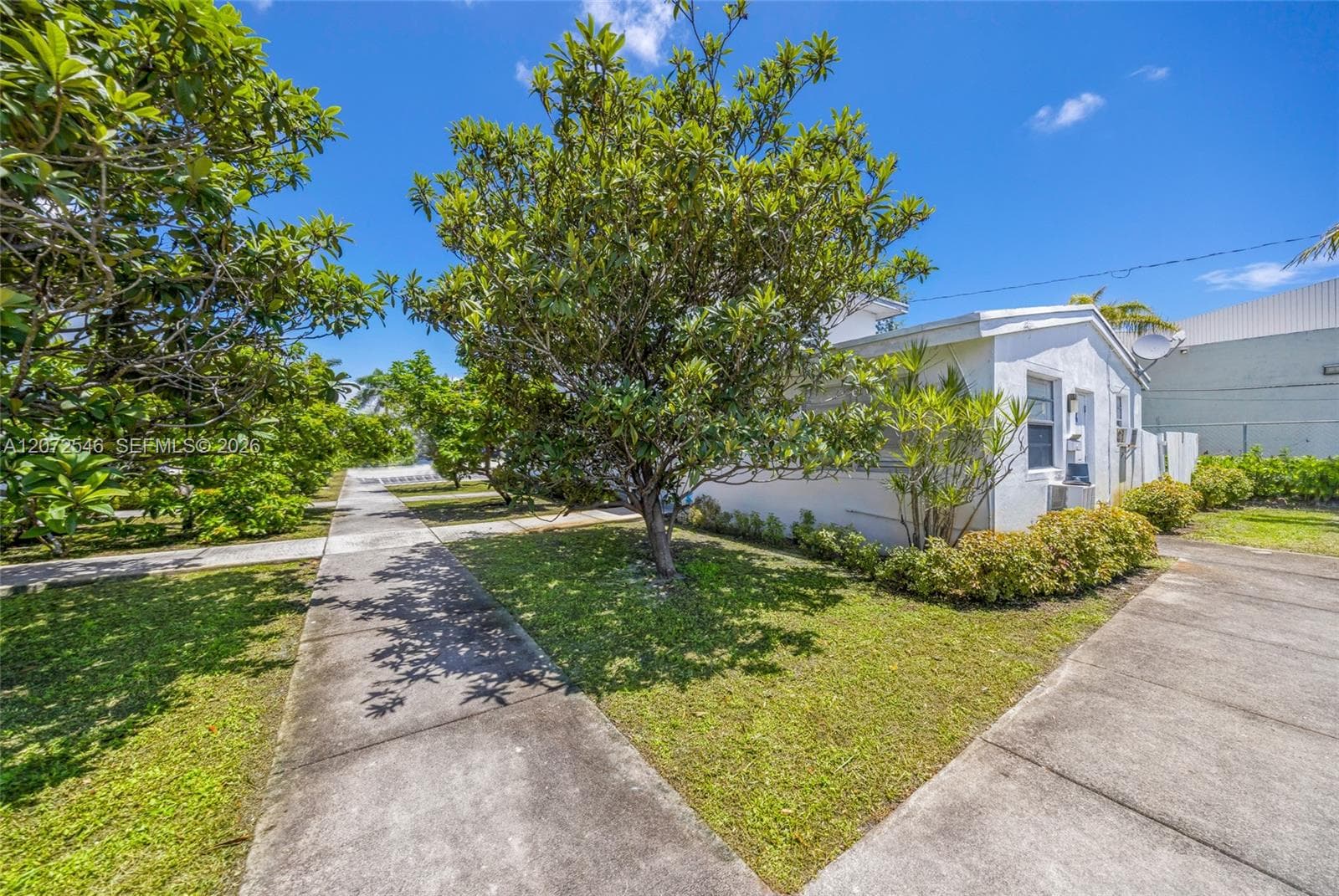 3740 W Hallandale Beach Blvd, Hollywood, FL 33023 photo 4