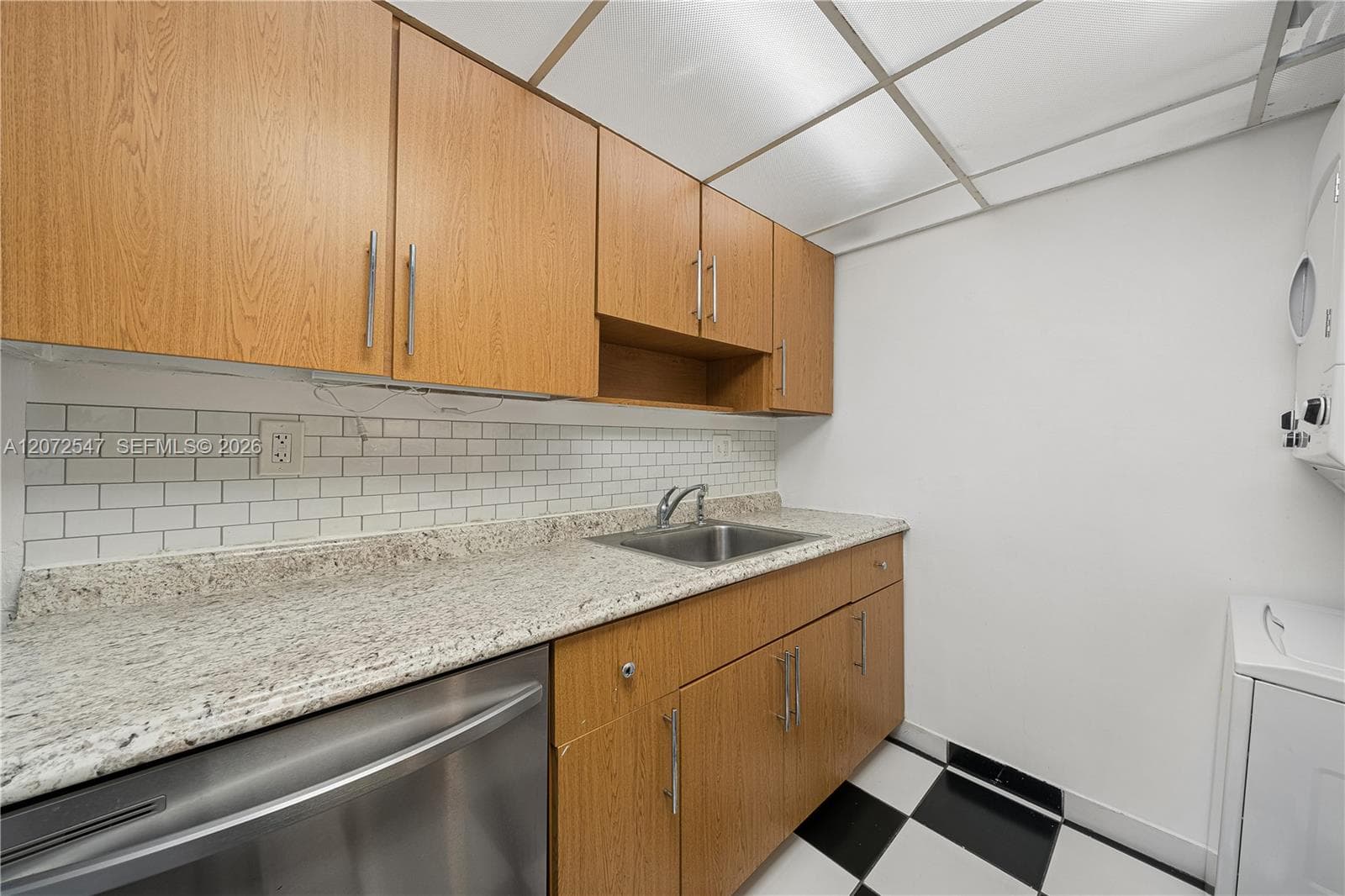5055 NW 7th St # 409, Miami, FL 33126 photo 5