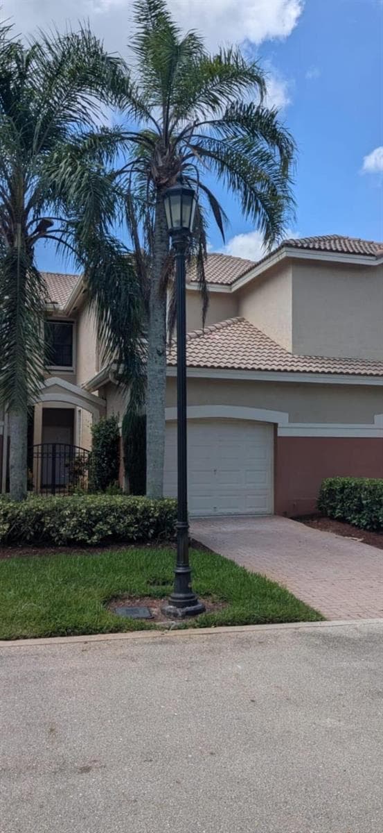 3892 TREE TOP Drive, Weston, FL 33332