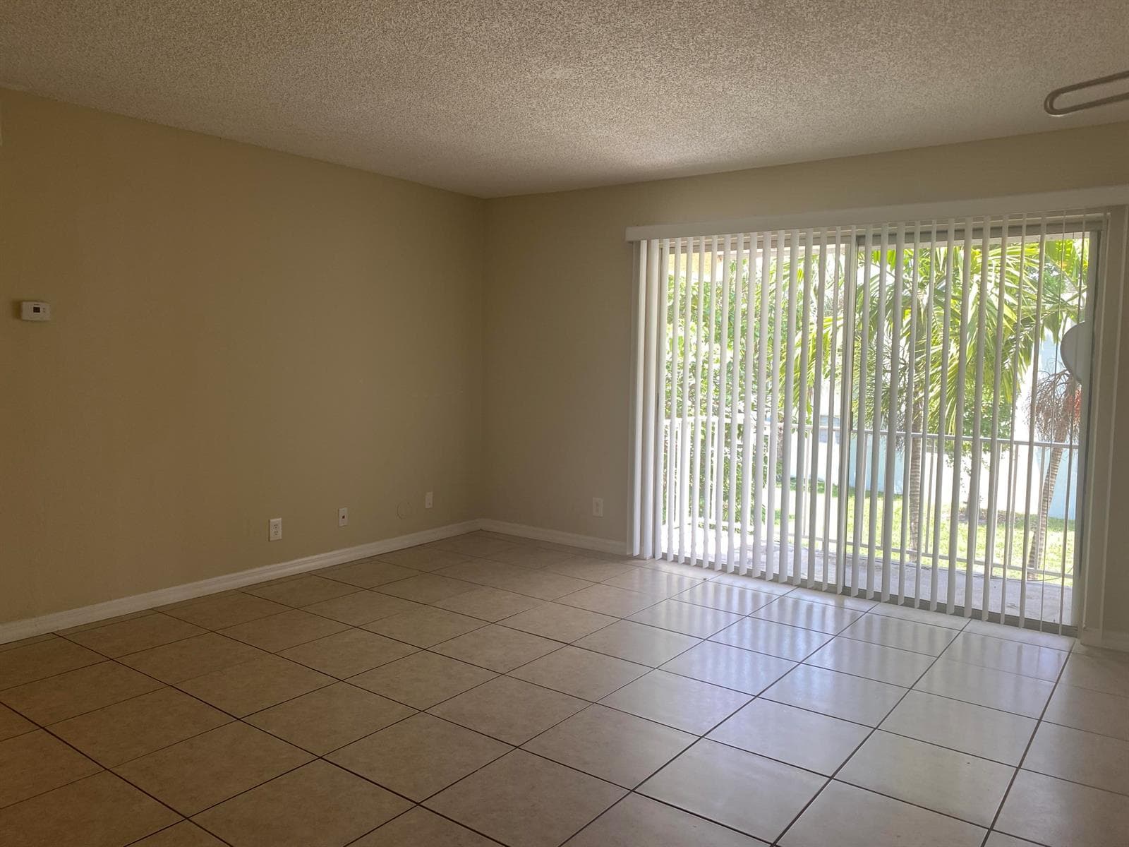 409 EXECUTIVE CENTER Drive # 211, West Palm Beach, FL 33401 photo 5