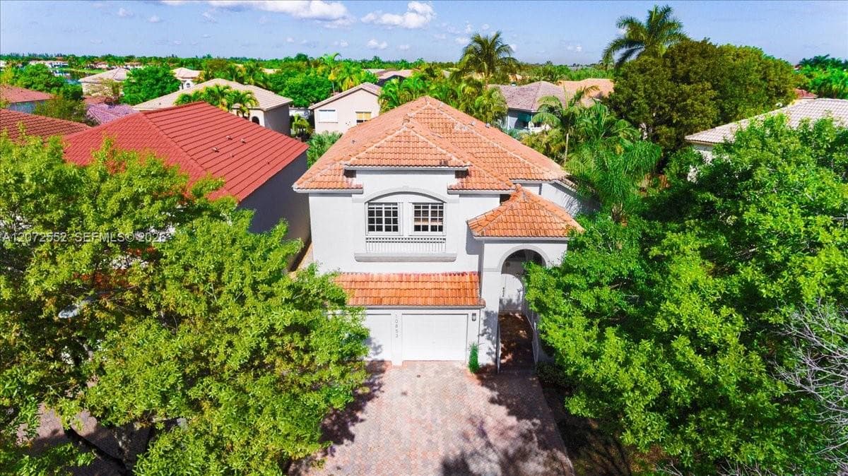 10853 NW 71st St, Doral, FL 33178 photo 3