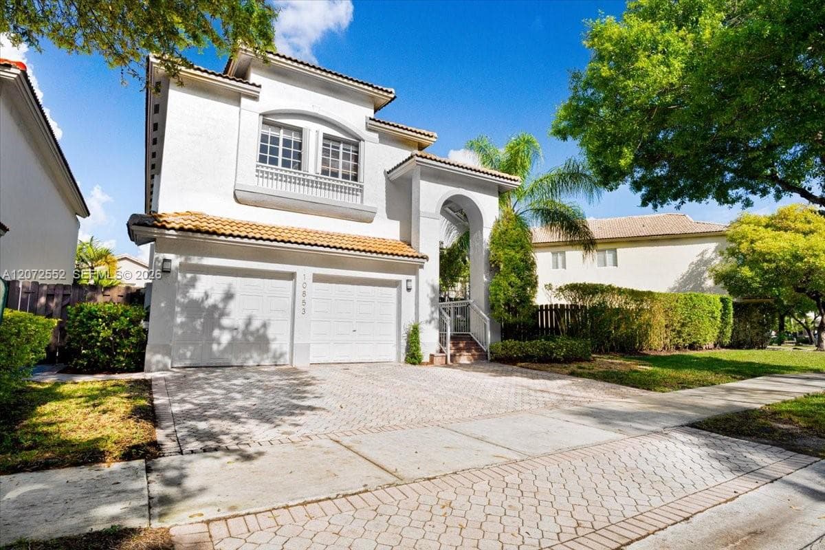 10853 NW 71st St, Doral, FL 33178 photo 4