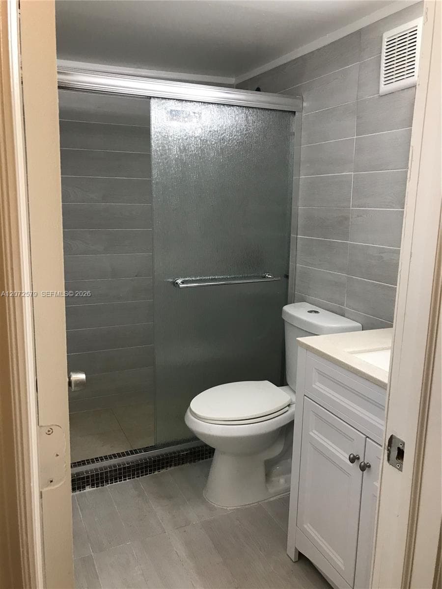 1800 NW 19th St # 2, Miami, FL 33125 photo 3
