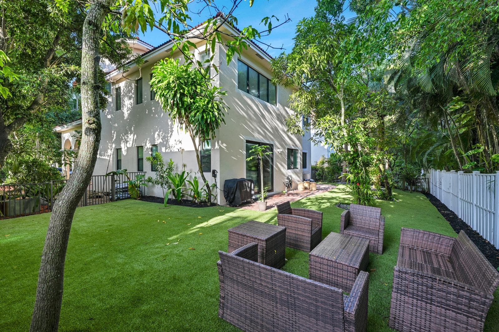 11695 NW 2ND Street, Plantation, FL 33325 photo 4