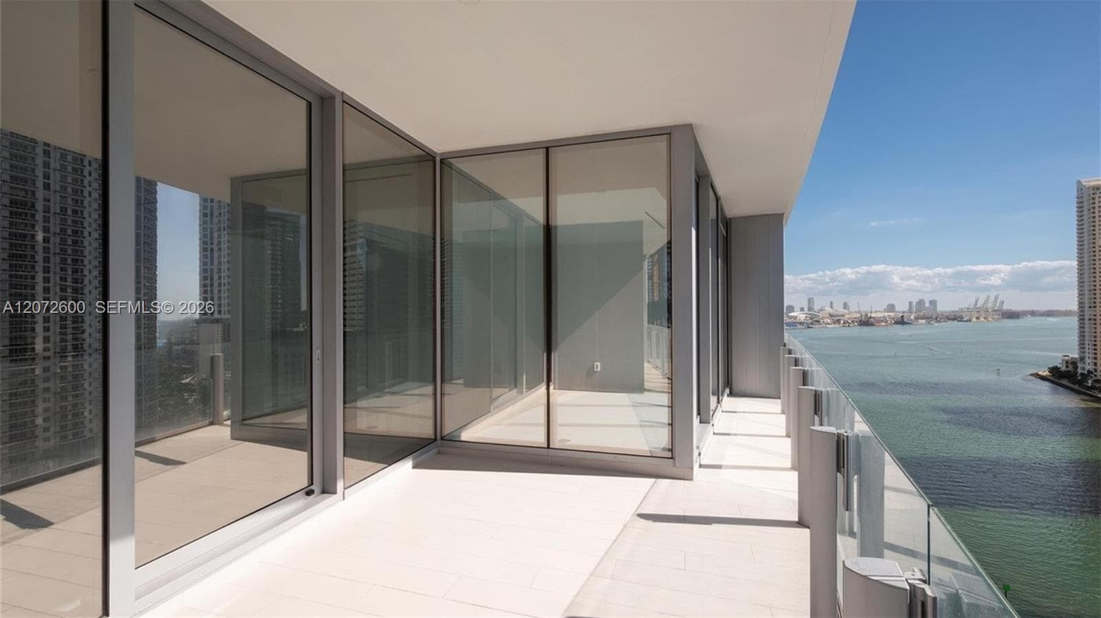 300 Biscayne Boulevard Way # 1805W, Miami, FL 33131 photo 3